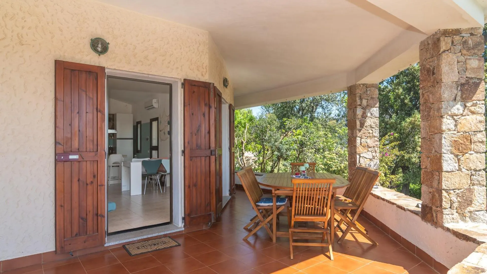 Villa Vista Mare Cala Ginepro Punta Molara Italie